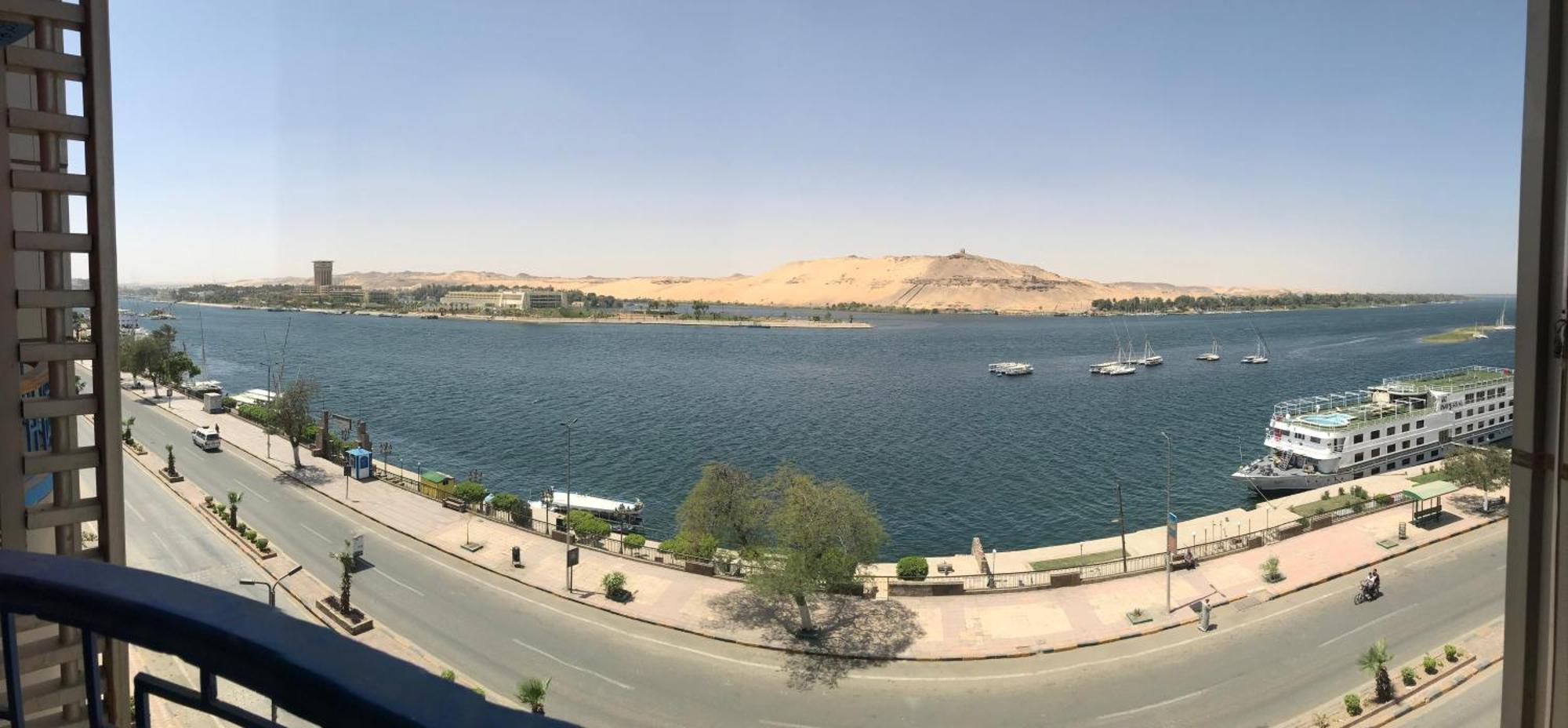 Aswan View 3 Bedrooms Luaran gambar