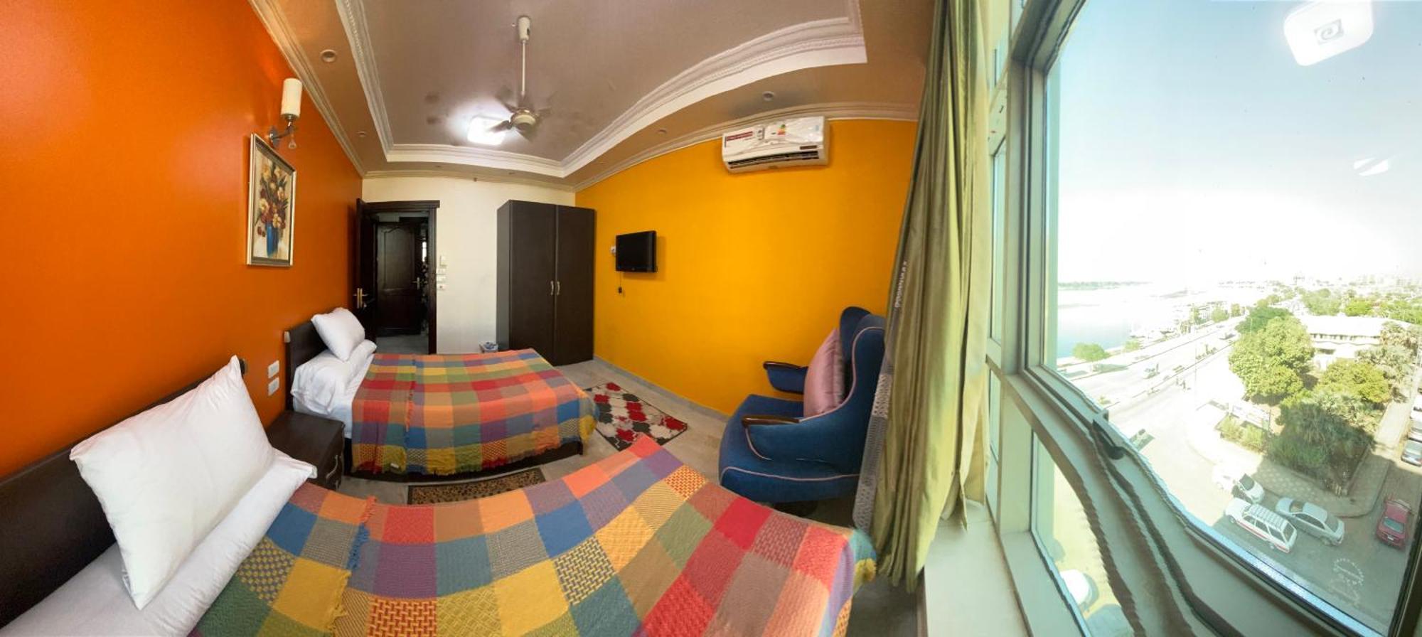 Aswan View 3 Bedrooms Luaran gambar