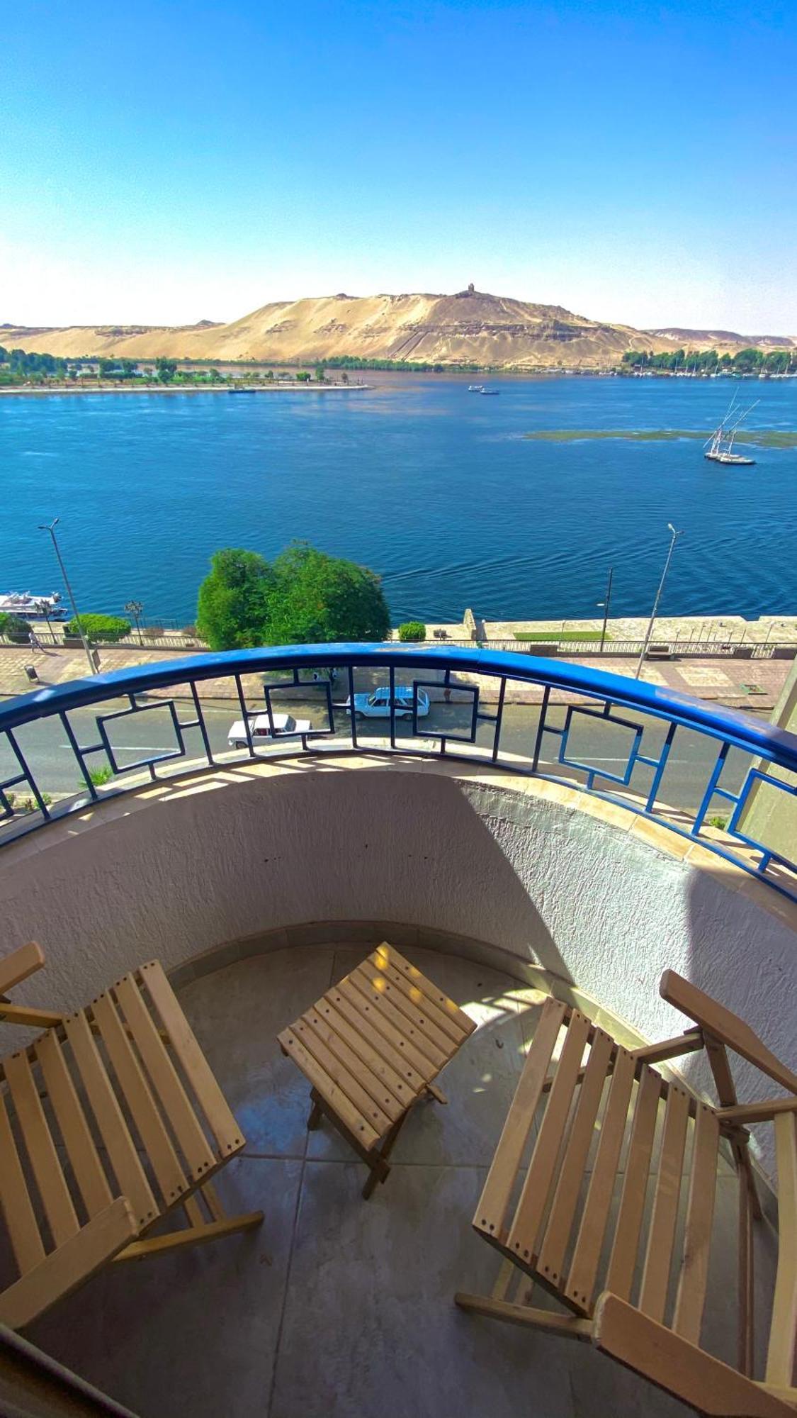 Aswan View 3 Bedrooms Luaran gambar